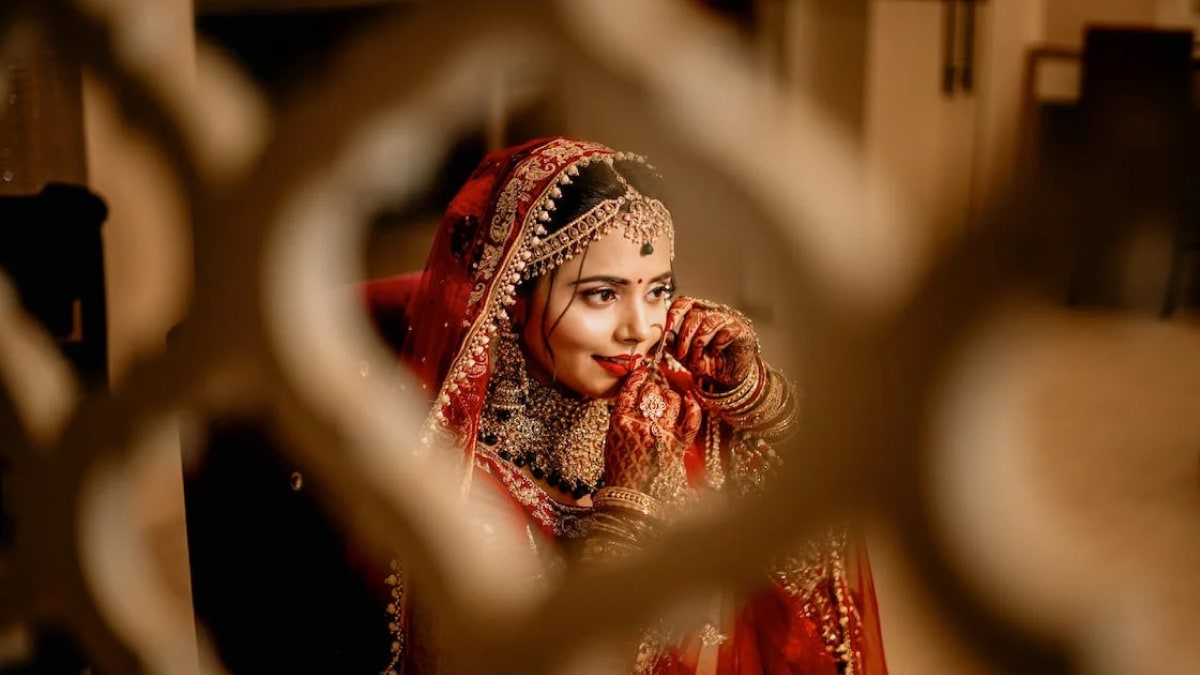 Modern Traditional Indian Bridal Makeup For Every Bride nGunOY