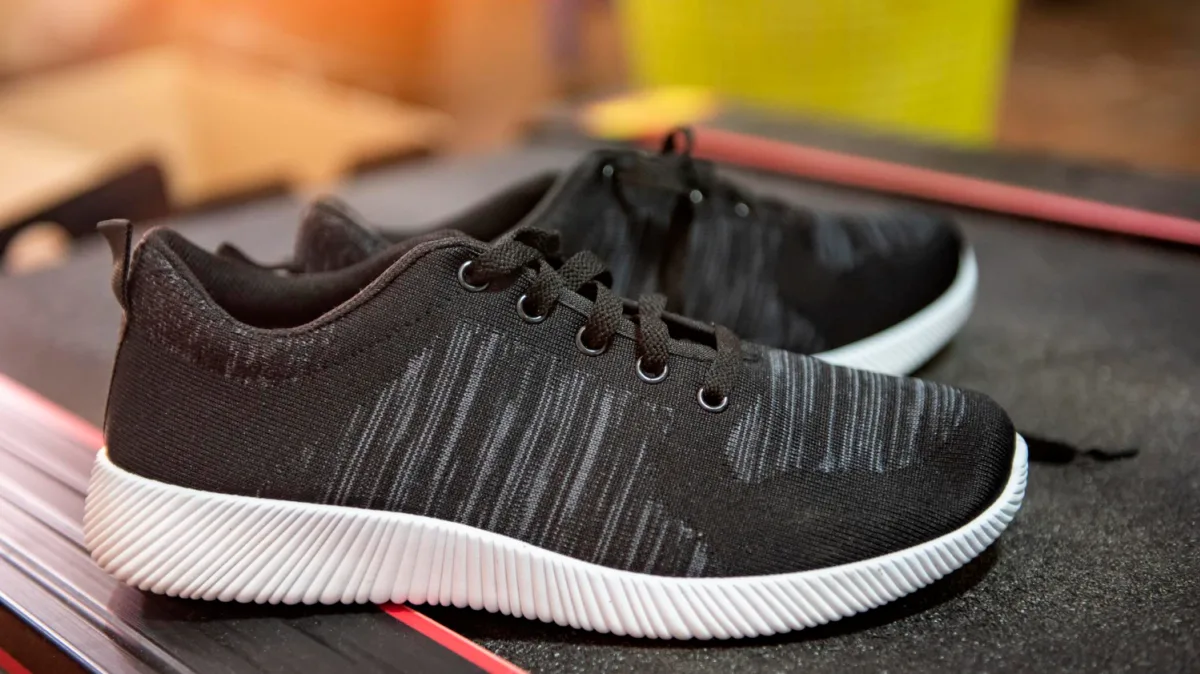15 Best Badminton Shoes for Men [May, 2024]