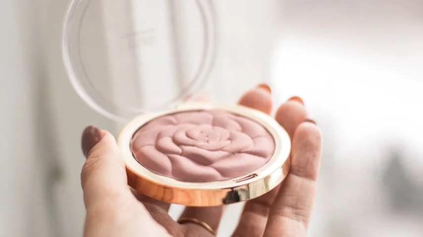 15 Best Compact Powders in India [June, 2024]