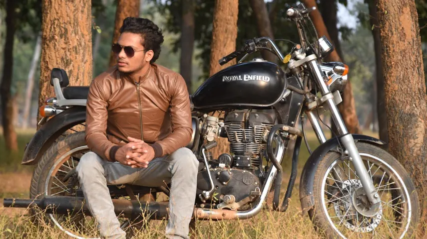 15 Best Leather Jackets for Men in India [May, 2024]