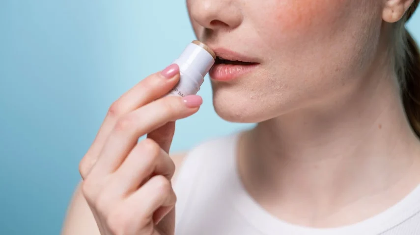 15 Best Lip Balms in India With Expert Advice and Comparison [May, 2024]