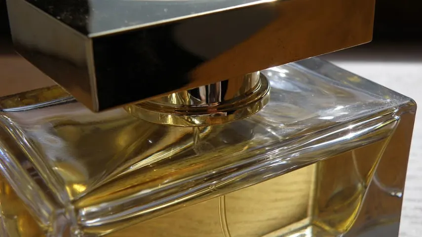 15 Best Perfumes for Men Under 1000 in India [December, 2023]