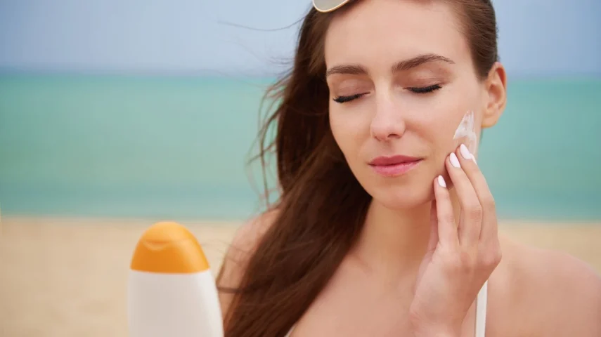 15 Best Sunscreens for Oily Skin in India [May, 2024]