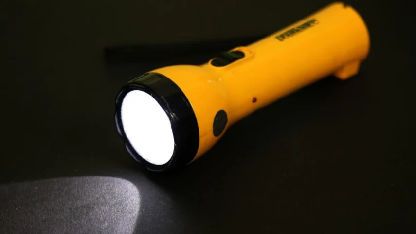 15 Best Torch Lights in India [March, 2024]