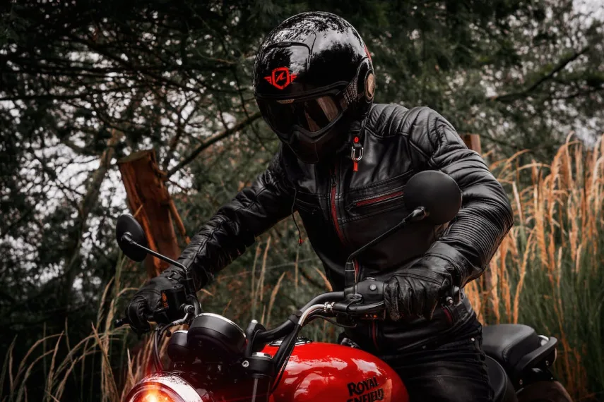 Elevate Your Riding Experience With These Top 5 Riding Gloves  [August,2023]