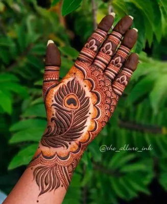 Feather Mehandi Design