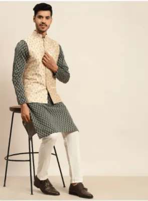 Men Ethnic Motifs Kurta with Nehru Jacket